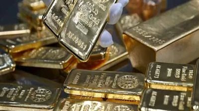 أسعار الذهب في مستهل التعاملات: استقرار محلي في ظل تقلبات البورصة