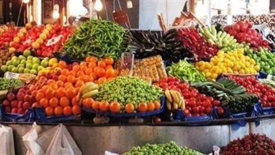 جولة في أسواق الفاكهة: تعرف على أسعار الخوخ والبرقوق اليوم