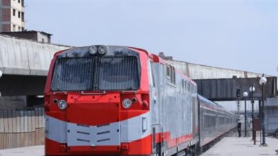 جدول مواعيد قطارات الدرجة الثالثة المكيفة والفاخرة بين القاهرة والإسكندرية