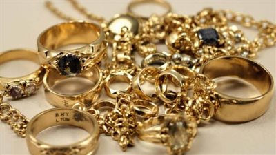 الذهب المحلي يواصل التماسك أعلى حاجز الـ 5800 جنيه للجرام