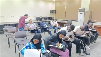 عين شمس تطلق برنامجاً مكثفاً لتعليم اللغة العربية لطلاب غانا