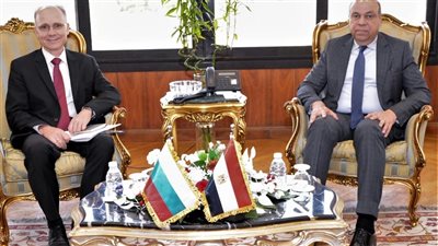 وزير الطيران يبحث مع سفير بلغاريا تعزيز  التعاون المشترك في مجال النقل الجوي