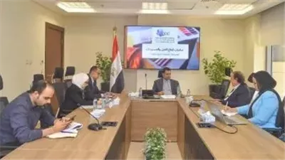 وزارة الاستثمار تبحث مع المجلس التصديري للغزل والمنسوجات خطة زيادة الصادرات