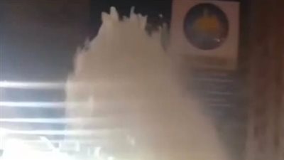 انفجار ماسورة مياه رئيسية يغرق شوارع السيوف بالإسكندرية