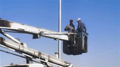 أسوان تدعم إنارة طريق السد العالي بالطاقة الشمسية
