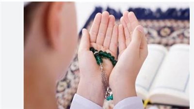 كن في رعاية الله طوال يومك: تعرف على أذكار الصباح الواردة عن النبي