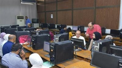 مستقبلك في العلوم الحيوية: دليلك الشامل لبرنامج التكنولوجيا الحيوية بجامعة العاصمة