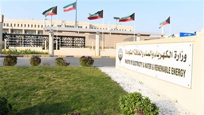 هجوم إيراني جديد يستهدف محطة كهرباء في الكويت ويشعل حريقًا