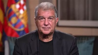 خوان لابورتا يوجه إنذاراً لأتلتيكو مدريد: عرض برشلونة لضم ألفاريز لن يبقى متاحاً للأبد