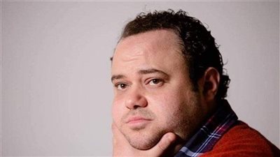 مدحت تيخا يتهم منتجًا بإصدار شيك دون رصيد.. وبلاغ رسمي في قسم النزهة