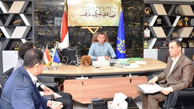 محافظ أسوان يطلق تدريبًا لمعلمي الحاسب استعدادًا للعام الدراسي
