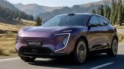 AVATR 07 REEV: دمج الفخامة والأداء الرياضي في سيارة كهربائية ذكية