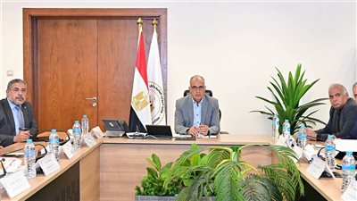 سويلم يتابع إيراد النيل وتشغيل السد الإثيوبي خلال موسم الفيضان