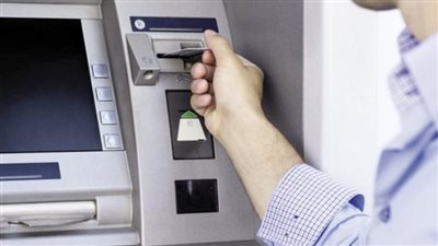 مميزات السحب من ماكينات الـ ATM مقارنة بالانتظار الطويل داخل فروع الشركة المزدحمة