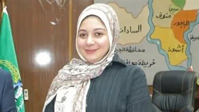 بعد رحلة كفاح بين الدراسة والعمل.. مجلس الوزراء يكرّم الطالبة ندى| فيديو 