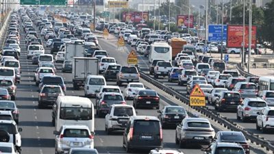 زحام صباحي وكثافات مرورية متحركة بشوارع وميادين القاهرة والجيزة اليوم الثلاثاء