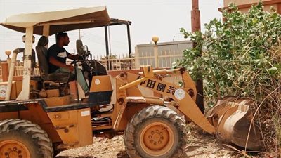 محافظ أسوان يوجه برفع كفاءة الإنارة والنظافة بقرى نصر النوبة
