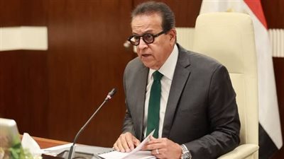 خالد عبدالغفار يتابع استعدادات التأمين الصحي الشامل بالمنيا ويوجه بسرعة إزالة التحديات