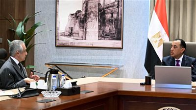 خلال اجتماعه مع وزير العدل… مدبولي يتابع تطوير خدمات الشهر العقاري والتوثيق بالمحافظات