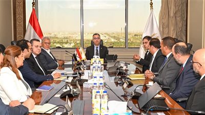 التموين تبحث تطوير مشروع «كاري أون» بالحلول الرقمية الحديثة