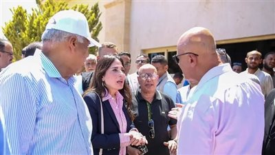 وزيرة الإسكان ومحافظ مطروح يبدءان جولة تفقدية بعدد من مشروعات مياه الشرب والصرف الصحي