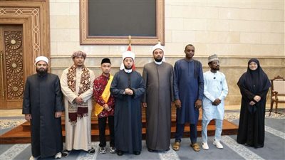 وزير الأوقاف يكرم خريجي منحة المجلس الأعلى للشئون الإسلامية