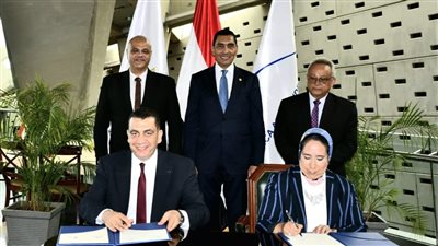وزير الرياضة ومحافظ الإسكندرية يشهدان توقيع بروتوكول تعاون بين وزارة الشباب والرياضة ومكتبة الإسكندرية