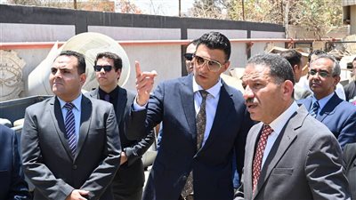 وزير الصناعة يتفقد مصلحة الرقابة الصناعية لتعزيز جودة المصانع