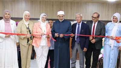 رئيس جامعة الأزهر يفتتح وحدة تمكين المرأة بطب البنات