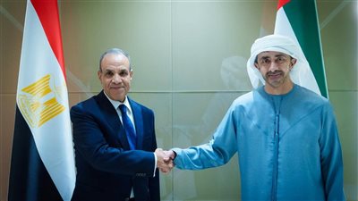وزير الخارجية ونظيره الإماراتي يبحثان تعزيز العلاقات والتطورات الإقليمية