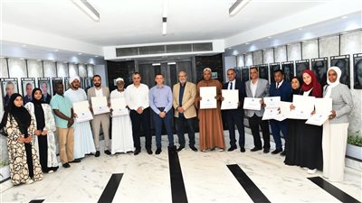 محافظ أسوان يكرم داعمي مصر الخير لدعم الفئات الأولى بالرعاية