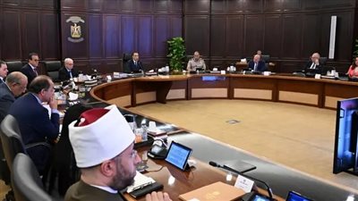 رئيس الوزراء: الحكومة تعمل على زيادة المخزون الاستراتيجي من المواد البترولية 