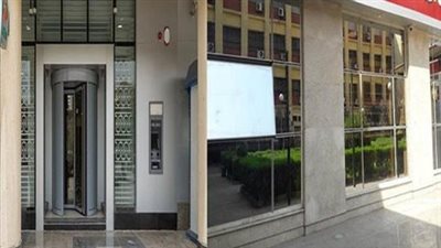 إطلاق بطاقة خصم مباشر بالدولار للشركات لتعزيز المنافسة في الأسواق العالمية