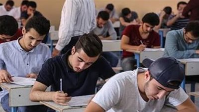 مفاجآت النتيجة تبدأ قريبًا.. كيف يحصل طلاب الثانوية العامة على درجاتهم؟