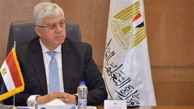 وزير التعليم العالي: أساتذة الجامعات يمثلون القوة الدافعة لتطوير المنظومة والبحث العلمي