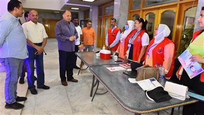محافظ أسيوط يتفقد  فعاليات حملة 