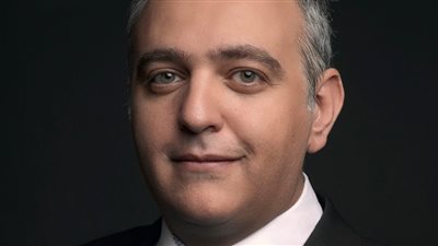 محمد حفظي يحصل على حقوق توزيع 
