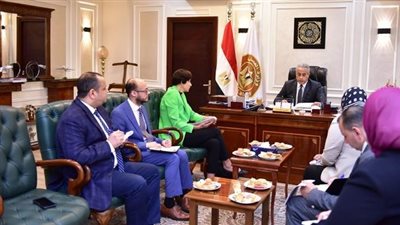 وزير العمل بحث مع السفيرة القبرصية آليات تنفيذ خطة إرسال عِمالة مصرية إلى قبرص