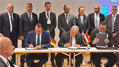 نائب وزير الإسكان يُشارك بأكبر معرض بالعالم متخصص بتكنولوجيا المياه والصرف الصحى بألمانيا 
