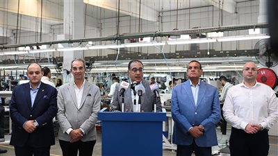 مدبولي: نعمل على جذب الشركات العالمية للاستثمار في مصر لتصبح مركزًا صناعيًا
