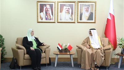 وزيرة التضامن تبحث مع نظيرها البحريني موضوعات ريادة الأعمال الاجتماعية وتبادل المنتجات التراثية