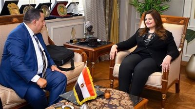 وزيرة الهجرة تستقبل أحد أبناء الجالية المصرية في كندا