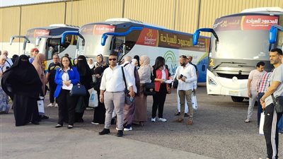 انطلاق أولى رحلات الحج السياحي البري ولجان الوزارة تقوم باستقبال الحجاج بكافة الموانئ