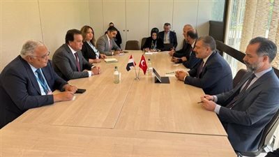 وزير الصحة يتابع مع نظيره التركي موقف الإمدادات الطبية المقدمة لأهالي غزة