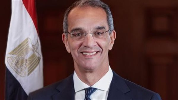 الدكتور عمرو طلعت