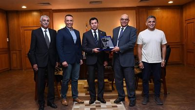 وزير الشباب والرياضة يناقش تنظيم النسخة الثالثة من 
