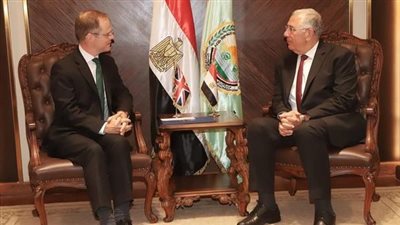 وزير الزراعة يلتقى سفير بريطانيا في القاهرة لبحث دعم منظومة الأمن الغذائي المستدام
