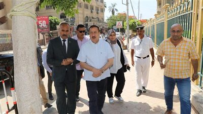 محافظ المنوفية يتفقد انتظام سير امتحانات الثانوية العامة بمدرسة الشهيد أحمد عبدالرحيم السرسى