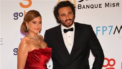 هشام عاشور : نيللى هتفضل حبيبتى