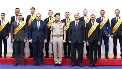 بالصور.. تخرج الدورة الأولى من المعينين بالهيئات القضائية من الأكاديمية العسكرية المصرية